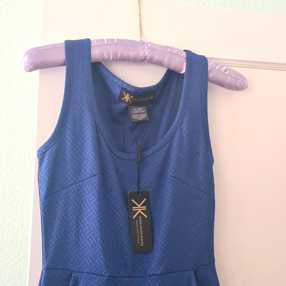 Cute 👗fit and flare dress with pockets. Blue, XS Kim Kardashian brand. - Picture 2 of 4
